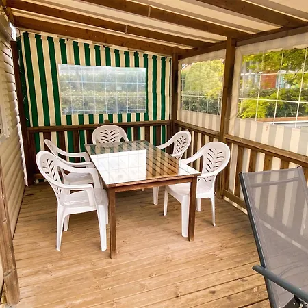 Confort Jacuzzi Semesterbostad Gastes